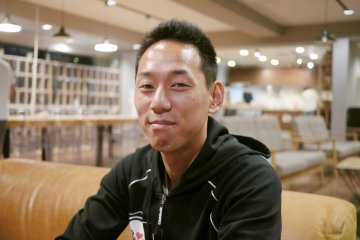 <p>Yuji, the manager at Oakhouse</p>