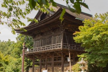 <p>Nyoirindo (如意輪堂) at the top of Mt. Kasatori along the Kami-Daigo trail. Built in the Momoyama period (1573-1603), it sits on a steep slope and is a good example of an architecture style called &ldquo;Butai-zukuri&rdquo; or &ldquo;building structure like a stage&rdquo;</p>