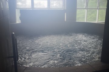 <p>One of the 12 pools in the main onsen area</p>