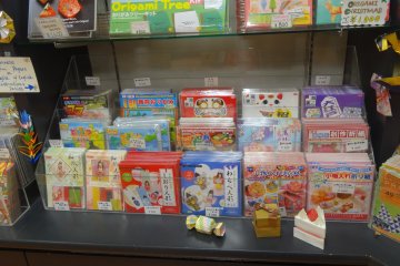 <p>Origami paper set with instruction booklet</p>