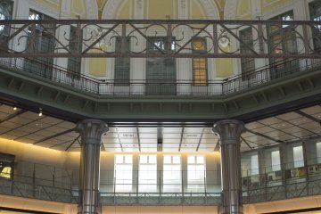 <p>Inside the beautiful Tokyo Station</p>