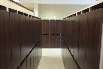 <p>ห้องเก็บรองเท้า</p>