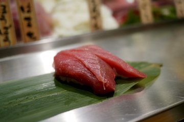 <p>Delicious tuna at Uogashi&nbsp;NihonIchi Sushi Bar in Shibuya</p>
