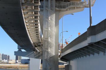 <p>I am fascinated with the architecture of this bridge, so many things fit so intricately together to form the whole.&nbsp;</p>