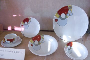 <p>Frank Lloyd Wright's Tokyo Imperial Hotel. Wright designed dinnerware</p>