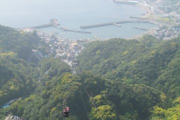 <p>Cable car ride to&nbsp;Nokogiriyama</p>