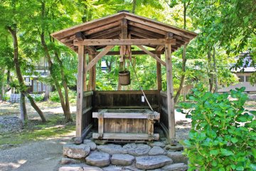 <p>A beautifully preserved wooden water well in the garden of 'Iwabashi-Ke' residence</p>