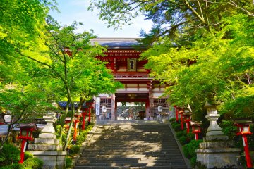 <p>Nio-mon Gate of Kurama Temple</p>