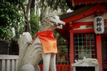 <p>More statues in the shrine.&nbsp;</p>