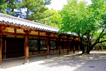<p>Cloisters surrounding Yume-dono Hall</p>