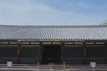 <p>Shari-den Hall, to the north of Yume-dono Hall</p>