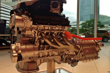 <p>I majored in Mechanical Engineering in college and the cut section of the engine on display was an obvious target that I got attracted to. The "Intelligent Dual Clutch Control System" is an optimized engine offering&nbsp;fuel consumption of a compact car with good acceleration.</p>