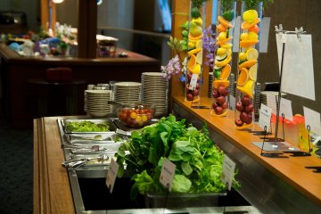 <p>Part of the dinner buffet in the downstairs restaurant</p>