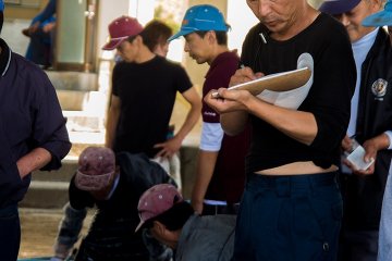 <p>Orders are placed at the fish market</p>