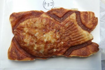<p>The croissant taiyaki, which comes in two flavors: red bean and chocolate. It's an interesting change from traditional taiyaki.</p>