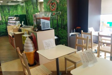 <p>The dining area is simple, yet welcoming</p>