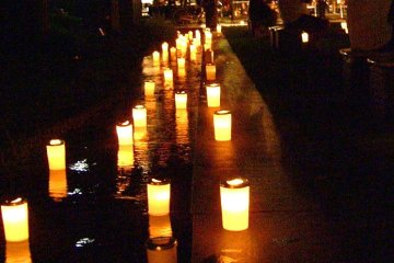 <p>Matsumoto has many wells of clear natural water.</p>