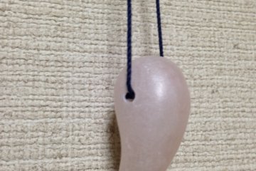 <p>fThe small tusk I made from&nbsp;parafin stone</p>