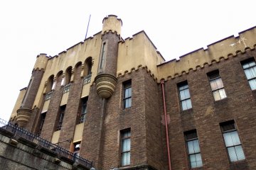 <p>It made me feel ghosts could be lurking in the building at night!</p>