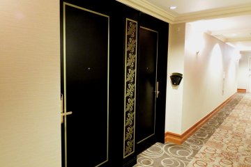 Art Deco door of deluxe double room