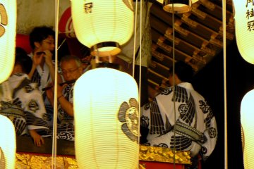 <p>Gion musicians</p>