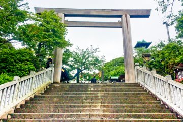 <p>The main 'torii' (gate), at the top of the staircase</p>