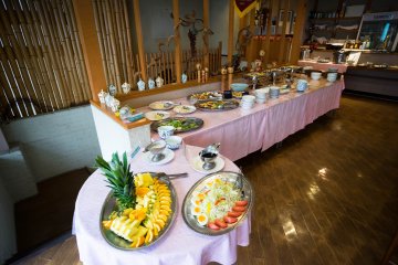 <p>Breakfast buffet in the morning</p>