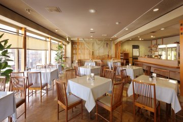 <p>Restaurant</p>