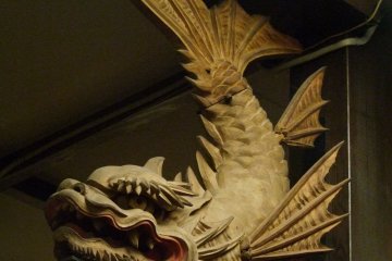 <p>Guarding the doorway?</p>