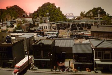 <p>The diorama, at sunset.</p>