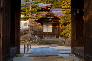 Evening Mood at Takayama's Temples