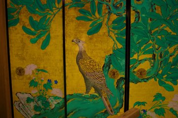 <p>A decorative screen in the samurai hall</p>