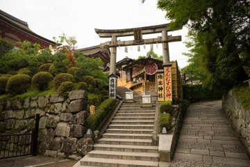 <p>Another small praying place inside Kiyomizu</p>