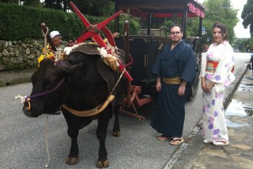 <p>Preparing to board the ox carriage</p>