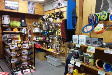 <p>The climbing shop&nbsp;</p>