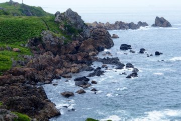 The Tanesashi Coast Promenade