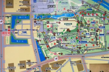 <p>Retrace the feudal lord journey to the castle by following the dotted line</p>