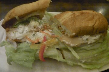 <p>A delicious sandwich</p>