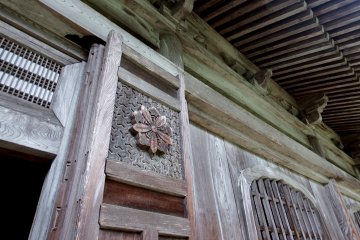 Front entrance door of Buddha Hall