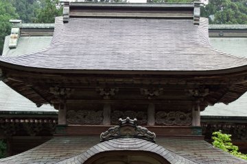 Front view of 'Chujakumon Gate'. Simple wooden carvings are so beautiful