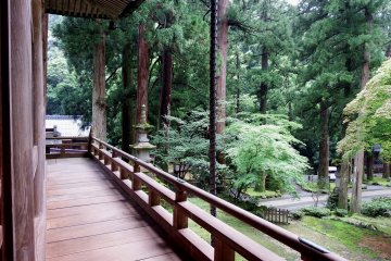<p>Outside corridor of 'Shidōden'. Serene place for spirits to rest in peace</p>