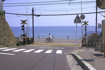 <p>镰仓高校前 樱木花道和赤木晴子相遇的路口</p>