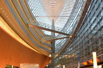 <p>Ground level of&nbsp;Tokyo International Forum&nbsp;</p>