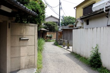 <p>Beautiful traditional street in Kamakura.&nbsp;</p>