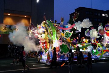 <p>Some very cool electric floats light up the night</p>