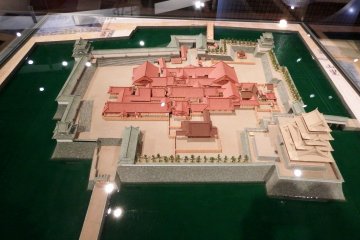 <p>Miniature model of Fukui Castle in its original shape</p>