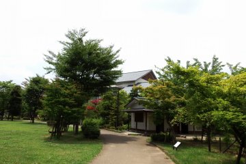 <p>You can see Fukui City History Museum at the end of the walkway in Osensui Park</p>