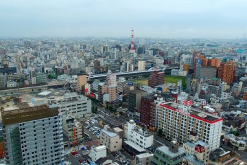 A view of Osaka from the main observation deck of&nbsp;Tsutenkaku