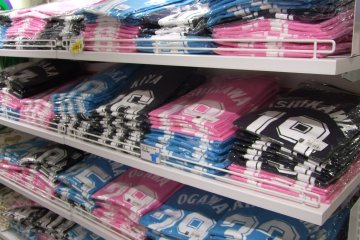 <p>Jersey-style T-shrits</p>