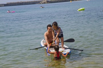 Rent stand up paddleboards&nbsp;(SUP) and other watersport gear at the beach houses